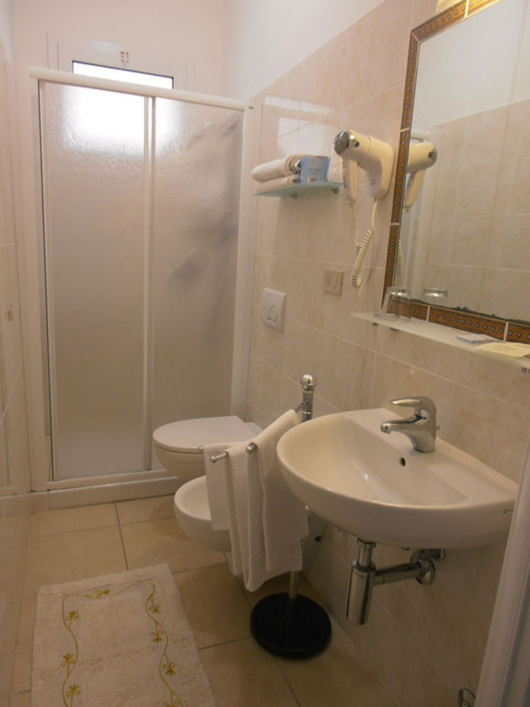 Hotel Toscana Marotta Εξωτερικό φωτογραφία